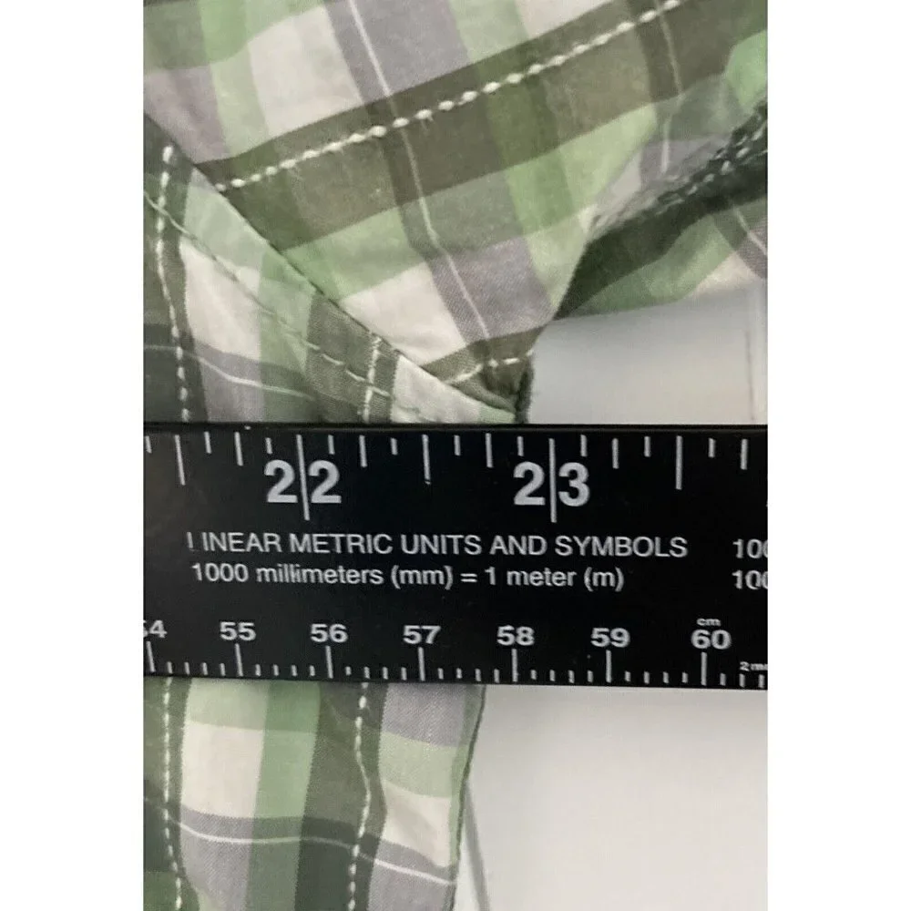 Tommy Bahama Island Crafted Men’s Large Green Plaid Short Sleeve Button Up Shirt